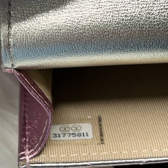 Gradient Metallic Two Tone Lambskin Quilted Flap Chain Belt Bag NWOT Pink/Silver - Picture 11 of 17